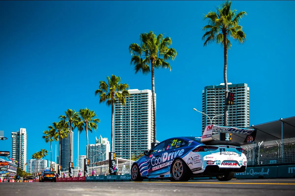 Gold Coast 600 Supercars — image 2