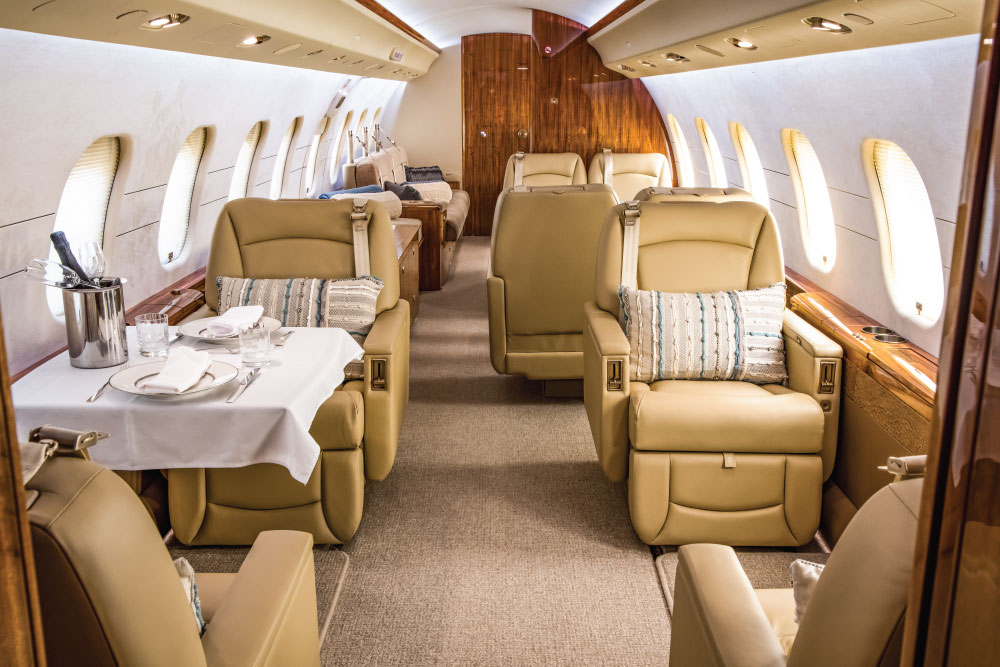 Bombardier Global Express aircraft and cabin photo 3