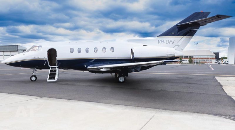 2003 Hawker 800XP — Exterior