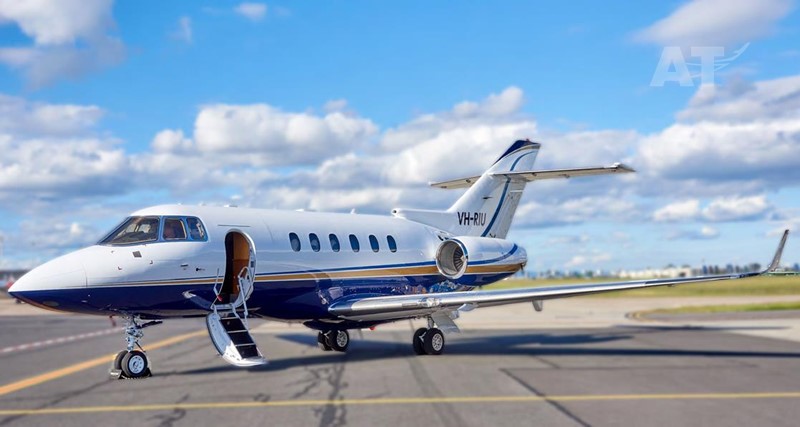 2005 Hawker 800XP — Exterior